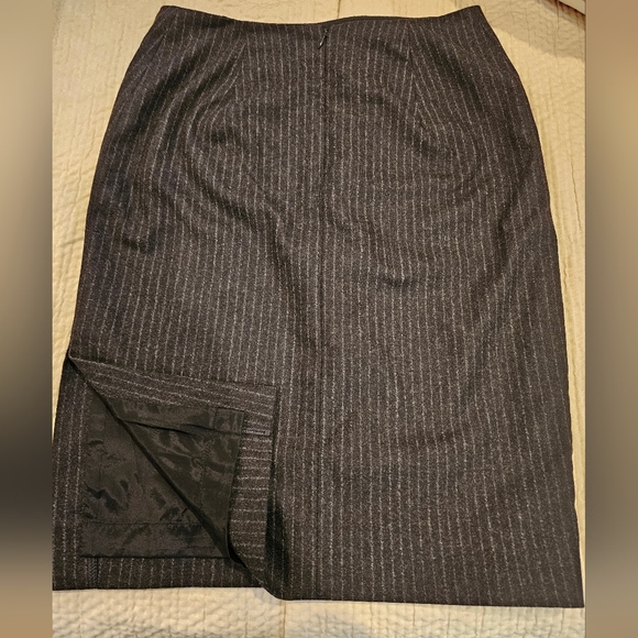 Ralph Lauren Black Label Wool skirt - Picture 3 of 4